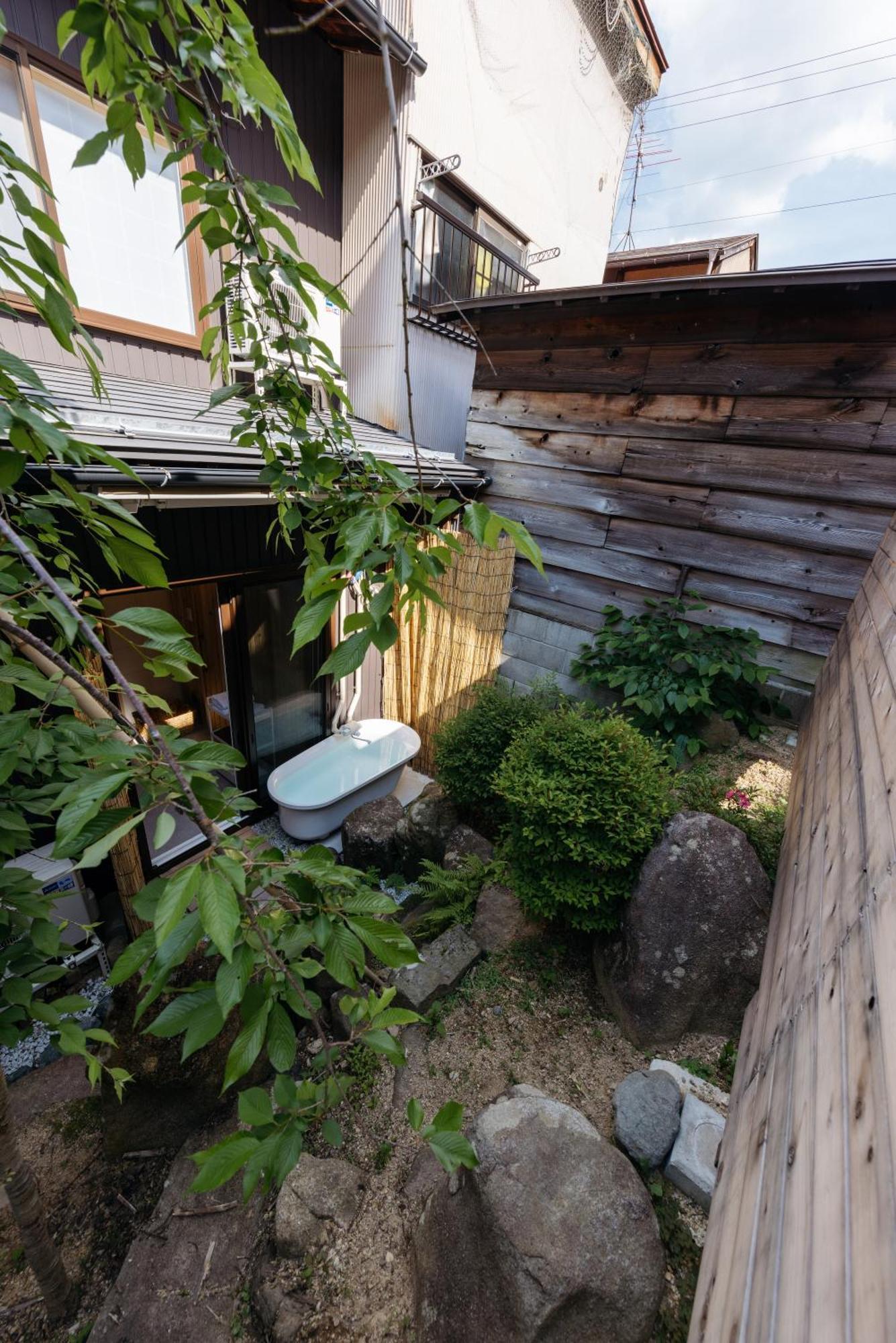 Guest House Hinata - Japanese House With Sauna And Open-Air Bath Takajama Kültér fotó